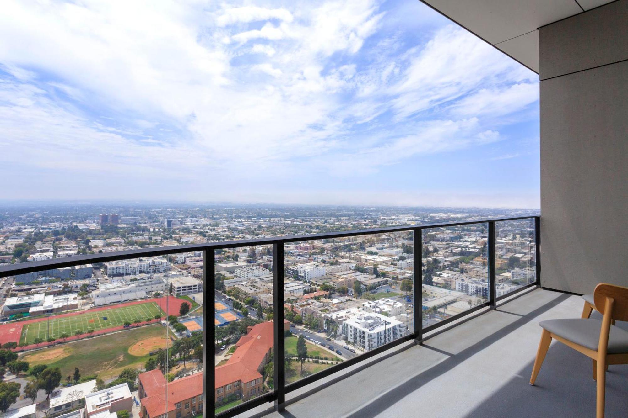 Luxury Penthouse With Stunning Views Hotell Los Angeles Exteriör bild